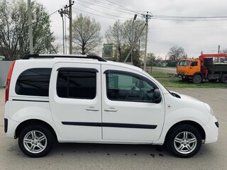 2013 Renault Kangoo II, белый, 990000 рублей, вид 3