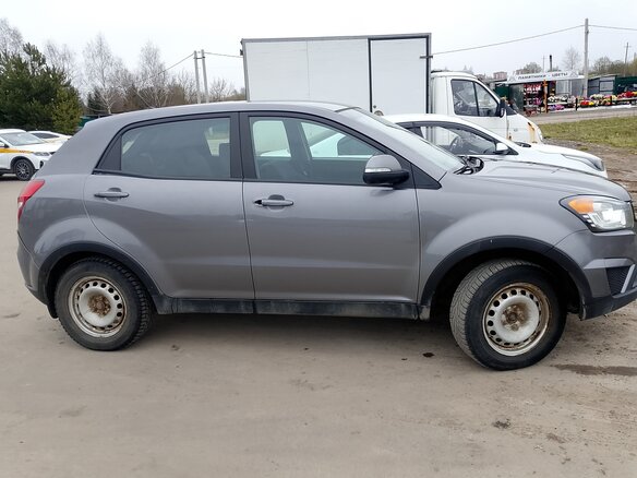 2014 SsangYong Actyon II Рестайлинг, серый, 750000 рублей - вид 2