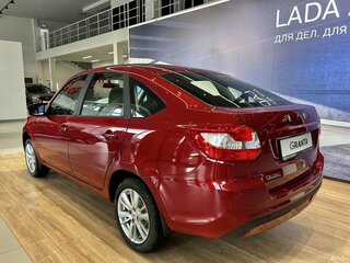 2026 Lada (ВАЗ) Granta I Рестайлинг, красный, 1238000 рублей, вид 4