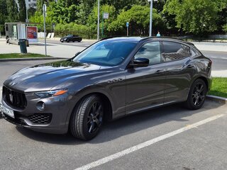 2020 Maserati Levante I, серый, 5950000 рублей, вид 2