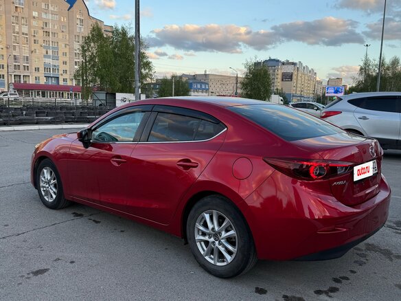 2016 Mazda Axela III Рестайлинг, красный, 1500000 рублей - вид 3