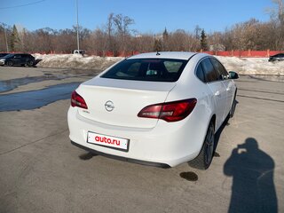 2014 Opel Astra J Рестайлинг, белый, 490000 рублей, вид 4