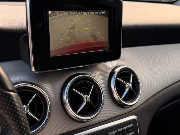 2014 Mercedes-Benz CLA 200 I (C117, X117), красный, 1500000 рублей - вид 17