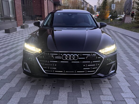 2024 Audi A7 L 45 TFSI II (4K), чёрный, 6200000 рублей - вид 3