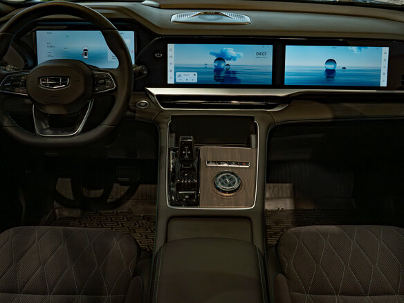 2026 Geely Monjaro I Рестайлинг, серый, 4599990 рублей - вид 23