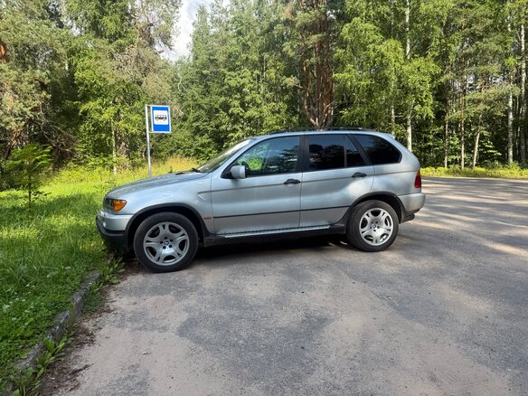 2001 BMW X5 3.0i I (E53), серебристый, 700000 рублей - вид 4