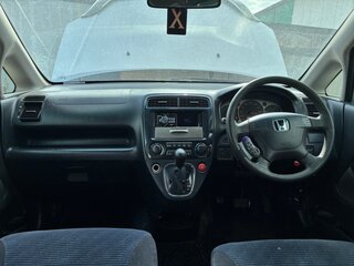 2003 Honda Stream I, серый, 328000 рублей, вид 5