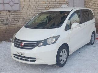 2010 Honda Freed I, белый, 950000 рублей, вид 2