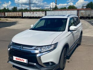 2020 Mitsubishi Outlander III Рестайлинг 3, белый, 2250000 рублей, вид 1