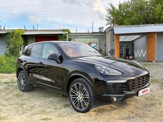 2017 Porsche Cayenne Diesel II Рестайлинг (958), чёрный, 5345000 рублей, вид 3