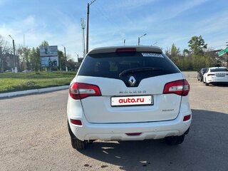 2011 Renault Koleos I, белый, 1550000 рублей, вид 3