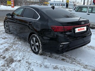 2019 Kia Cerato IV, чёрный, 2000000 рублей, вид 4