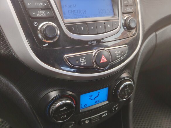 2013 Hyundai Solaris I, серый, 820000 рублей - вид 14