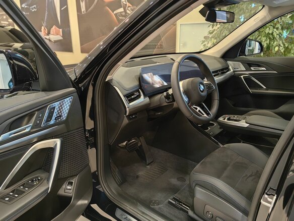 2026 BMW X1 Long 25Li xDrive III (U11/U12), чёрный, 6150000 рублей - вид 8