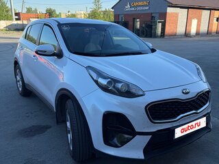 2018 Kia Sportage IV Рестайлинг, белый, 1950000 рублей, вид 1
