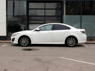 2010 Mazda 6 II (GH) Рестайлинг, белый, 700000 рублей, вид 4