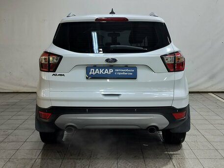 2018 Ford Kuga II Рестайлинг, белый, 1270000 рублей, вид 5