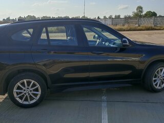 2019 BMW X1 16d sDrive II (F48) Рестайлинг, чёрный, 1590000 рублей, вид 4