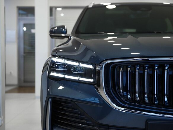 2026 Geely Monjaro I, серебристый - вид 1