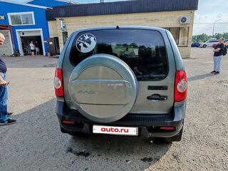 2017 Chevrolet Niva I Рестайлинг, серый, 650000 рублей, вид 4