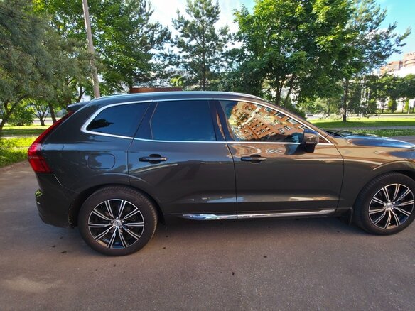 2017 Volvo XC60 II, серый, 2910000 рублей - вид 2