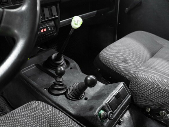 2011 Lada (ВАЗ) 2121 (4x4) I Рестайлинг, белый, 320000 рублей - вид 16