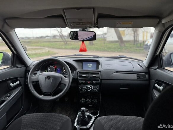 2014 Lada (ВАЗ) Priora I Рестайлинг, белый, 690000 рублей - вид 11