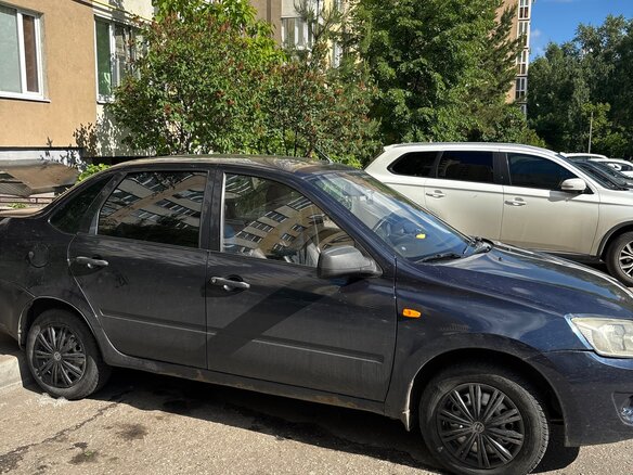 2013 Lada (ВАЗ) Granta I, синий, 320000 рублей - вид 3