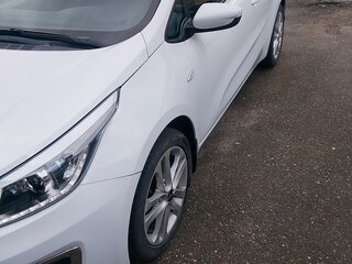 2014 Kia Ceed II, белый, 950000 рублей, вид 3