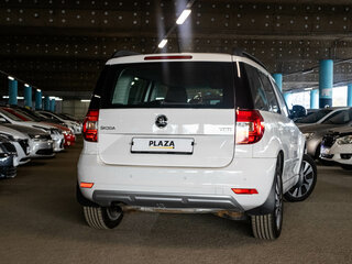 2014 Skoda Yeti I Рестайлинг, белый, 1379000 рублей, вид 3