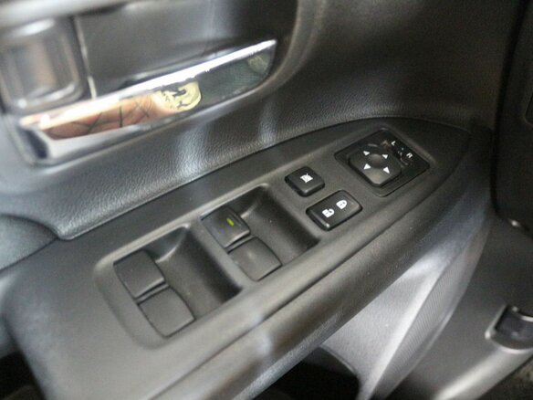 2014 Mitsubishi Outlander III Рестайлинг, серебристый - вид 13