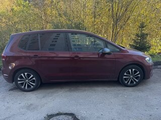 2020 Volkswagen Golf Sportsvan I Рестайлинг, красный, 1650000 рублей, вид 2