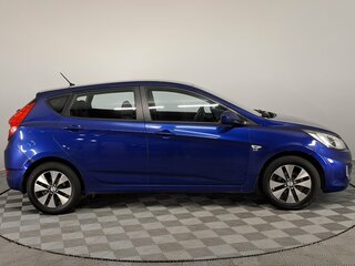 2013 Hyundai Solaris I, синий, 870000 рублей, вид 4