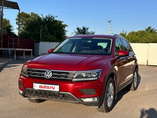 2017 Volkswagen Tiguan II, красный, 2549000 рублей, вид 3