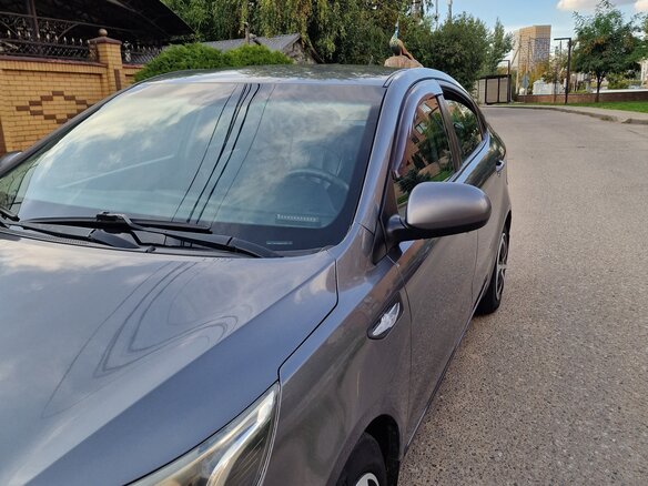 2013 Kia Rio 4-speed III, серый, 850000 рублей - вид 6