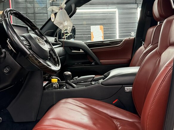 2017 Lexus LX 570 III Рестайлинг 2, белый, 11500000 рублей - вид 16