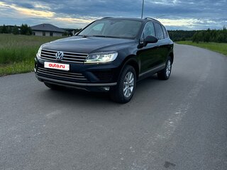 2016 Volkswagen Touareg II Рестайлинг, синий, 2429000 рублей, вид 1