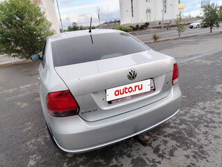2014 Volkswagen Polo V, серебристый, 470000 рублей, вид 4