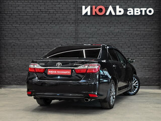 2016 Toyota Camry VII (XV50) Рестайлинг, чёрный, 1720000 рублей, вид 4