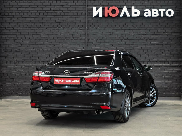 2016 Toyota Camry VII (XV50) Рестайлинг, чёрный, 1720000 рублей - вид 4