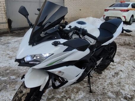 2018 Kawasaki Ninja 650, белый, 670000 рублей, вид 1
