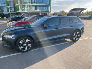 2020 Volvo V60 Cross Country II, синий, 3500000 рублей, вид 5