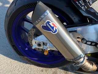2016 Yamaha YZF-R1M, серый, 1550000 рублей, вид 5