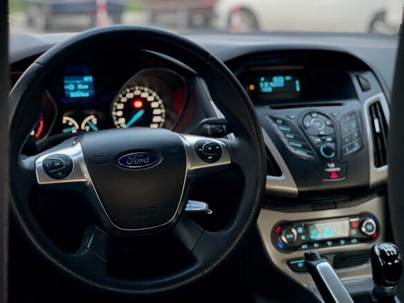 2012 Ford Focus III, серебристый, 585000 рублей - вид 13