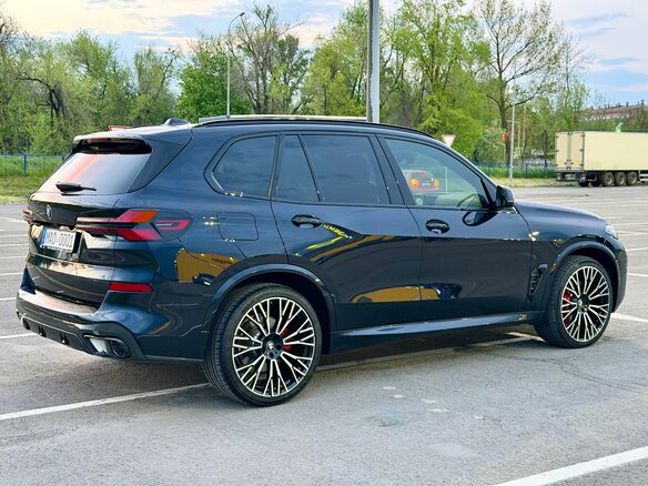 2024 BMW X5 40i IV (G05/G18) Рестайлинг, синий, 8800000 рублей - вид 9