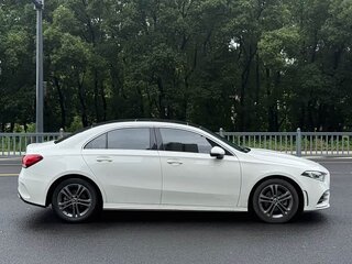 2022 Mercedes-Benz A-Класс 180 IV (W177), белый, 1750898 рублей, вид 4