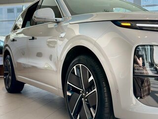 2025 Li Auto (Lixiang) L6 I, бежевый, 8290000 рублей, вид 4
