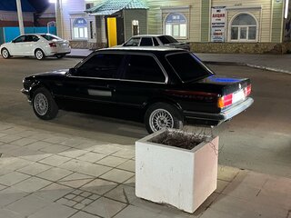 1984 BMW 3 серии 318i II (E30), синий, 600000 рублей, вид 2