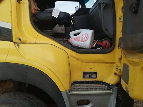 2008 Dongfeng DFL 3251A, жёлтый, 600000 рублей, вид 4