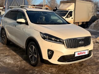 2018 Kia Sorento III Prime Рестайлинг, белый, 2400000 рублей, вид 2